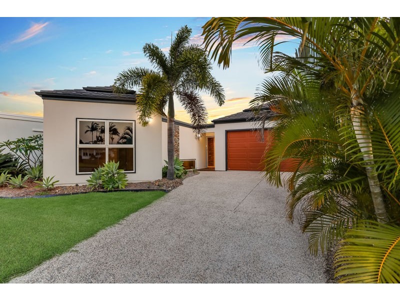 2/90 Kangaroo Avenue, Bongaree QLD 4507