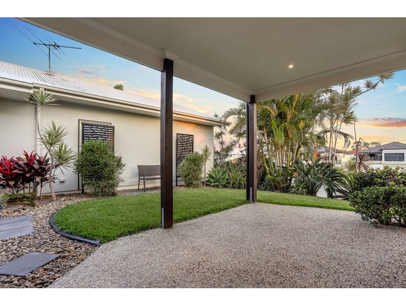2/90 Kangaroo Avenue, Bongaree QLD 4507