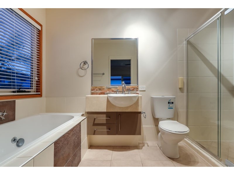 2/90 Kangaroo Avenue, Bongaree QLD 4507