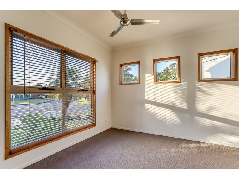 2/90 Kangaroo Avenue, Bongaree QLD 4507