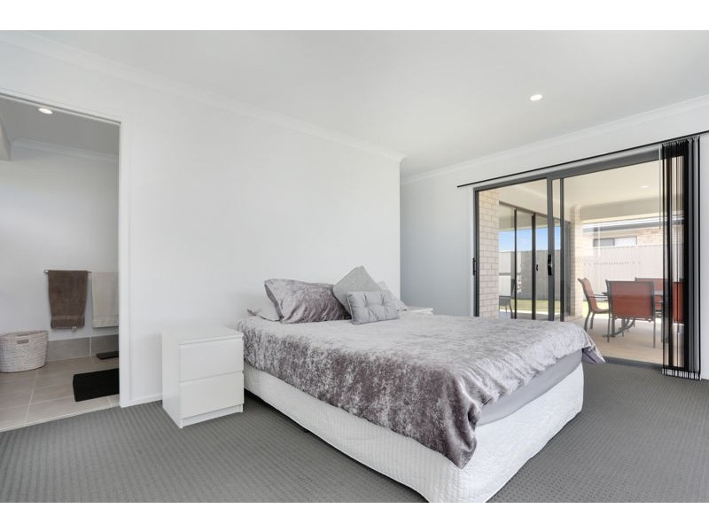 21 Cod Cct, Bongaree QLD 4507