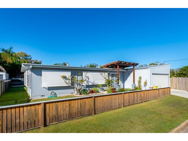 4 Paradise Parade, Bongaree QLD 4507