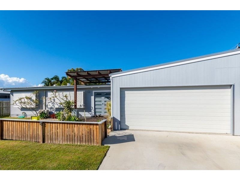 4 Paradise Parade, Bongaree QLD 4507