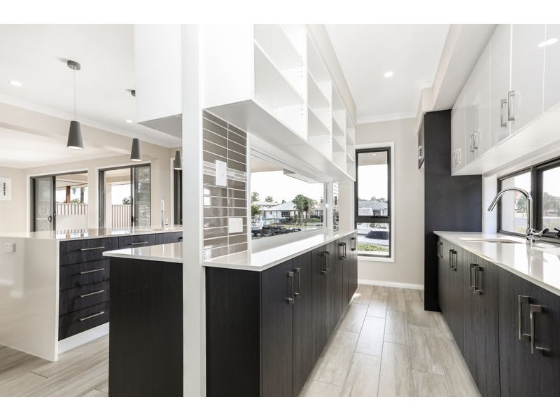 16 Raptor Parade, Banksia Beach QLD 4507