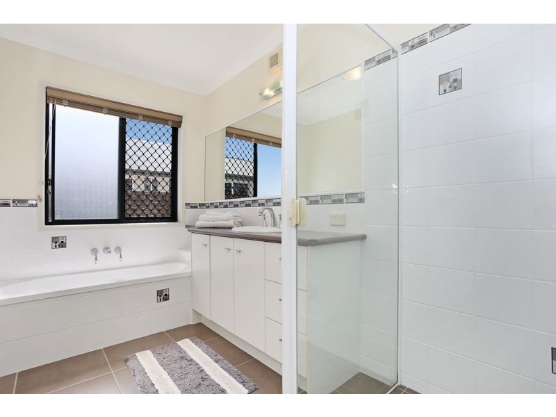 25 Kakadu Circuit, Banksia Beach QLD 4507