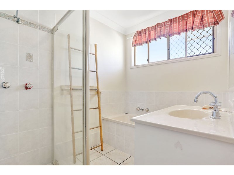 10 Protea Drive, Bongaree QLD 4507