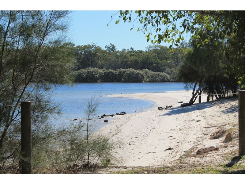 14 Flamingo Drive, Banksia Beach QLD 4507