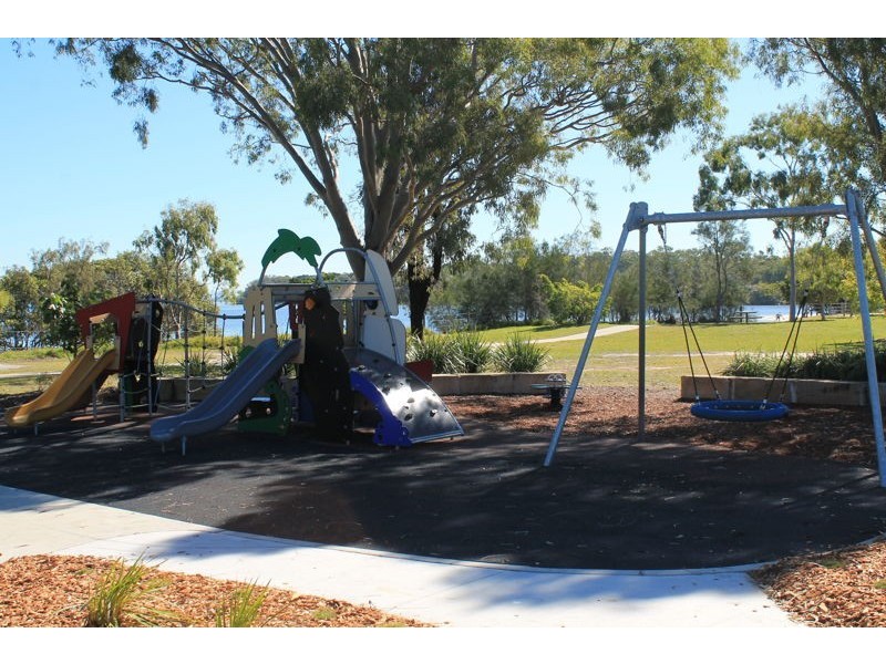 14 Flamingo Drive, Banksia Beach QLD 4507