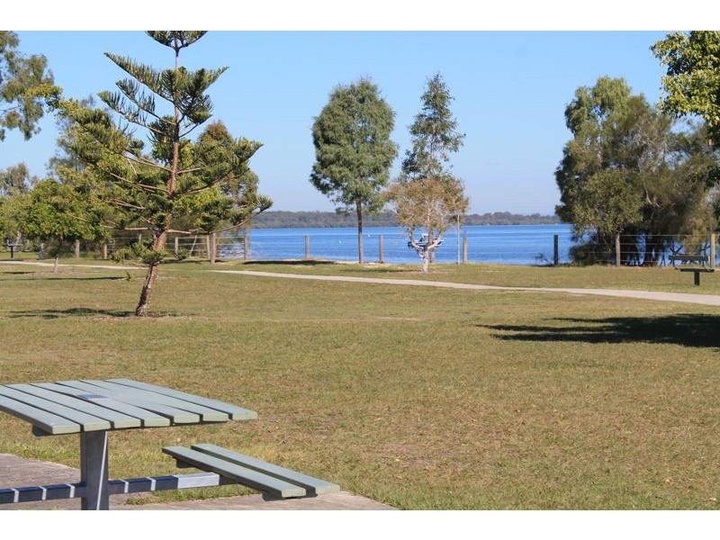 14 Flamingo Drive, Banksia Beach QLD 4507