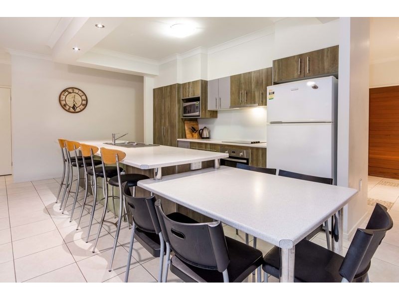 102 Marina Boulevard, Banksia Beach QLD 4507