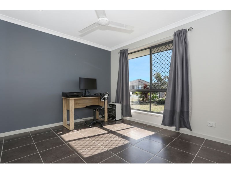 8 Bearberry Street, Banksia Beach QLD 4507