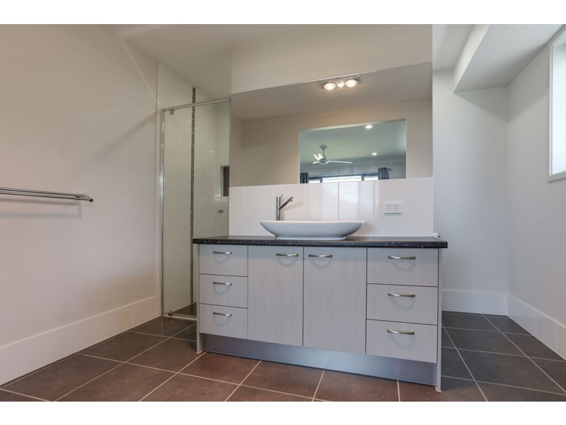 8 Bearberry Street, Banksia Beach QLD 4507