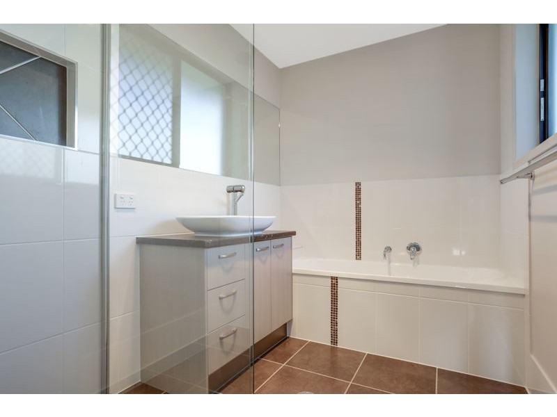 8 Bearberry Street, Banksia Beach QLD 4507