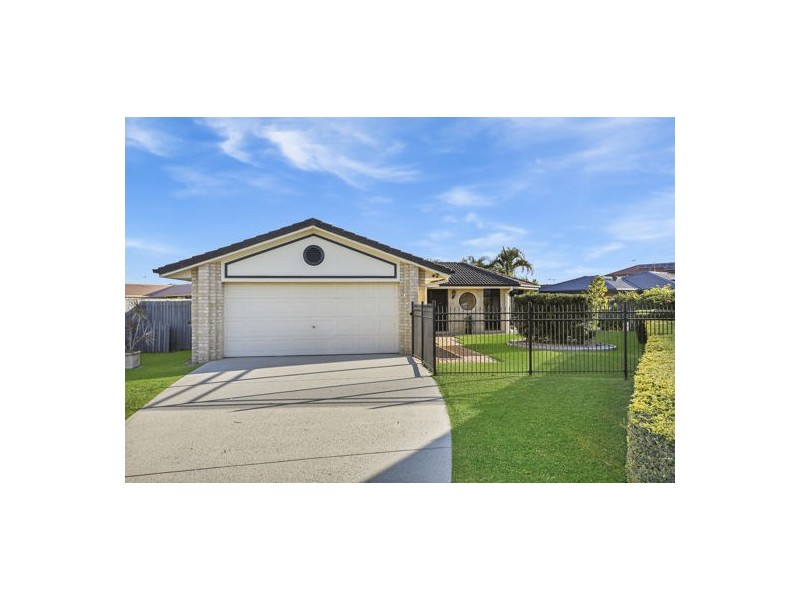 9 Mossman Way, Sandstone Point QLD 4511