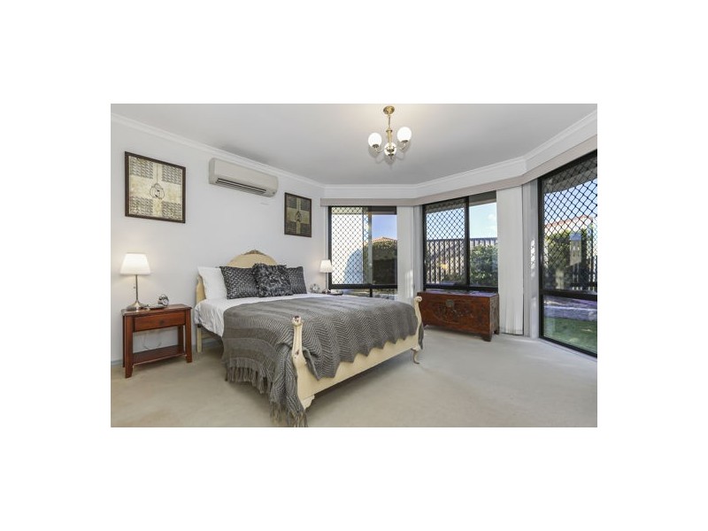 9 Mossman Way, Sandstone Point QLD 4511