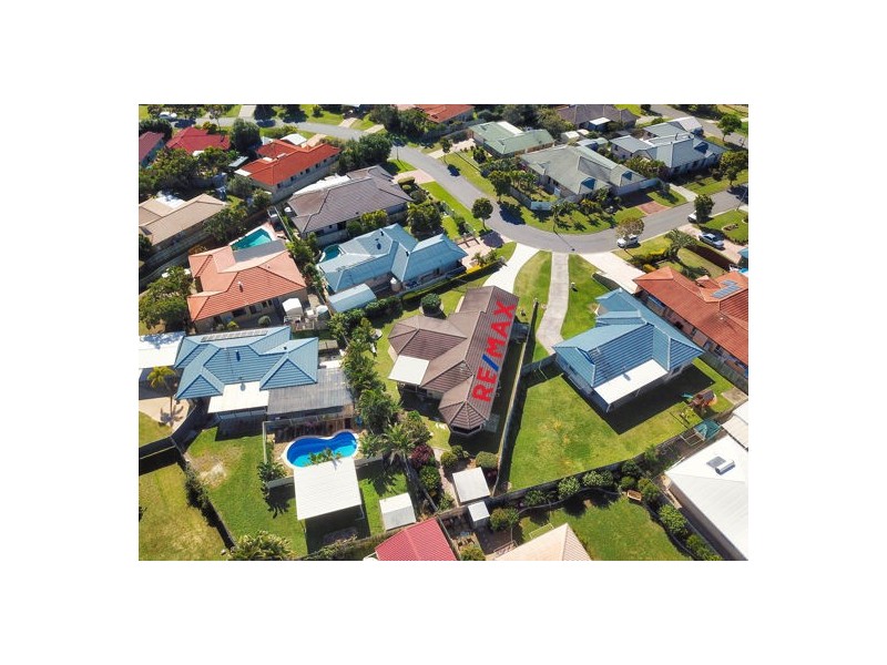 9 Mossman Way, Sandstone Point QLD 4511