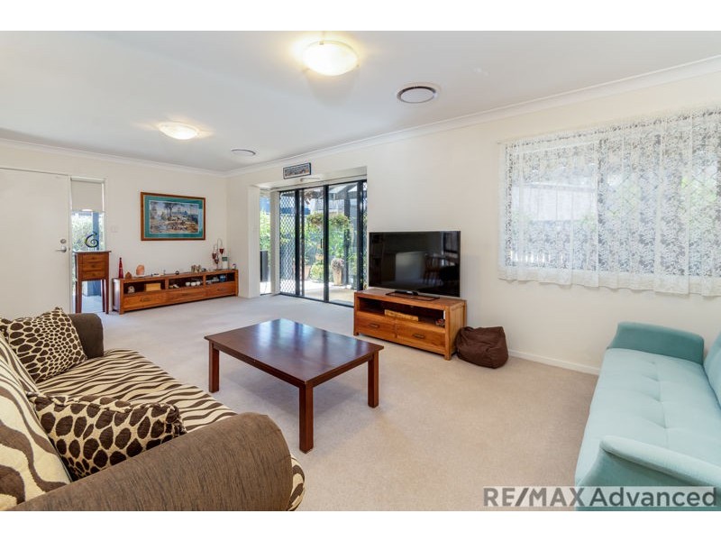 10/8 Spinnaker Drive (Seabreeze Court), Sandstone Point QLD 4511