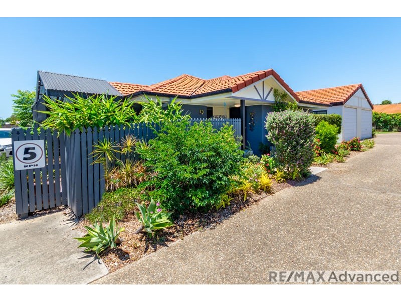 10/8 Spinnaker Drive (Seabreeze Court), Sandstone Point QLD 4511