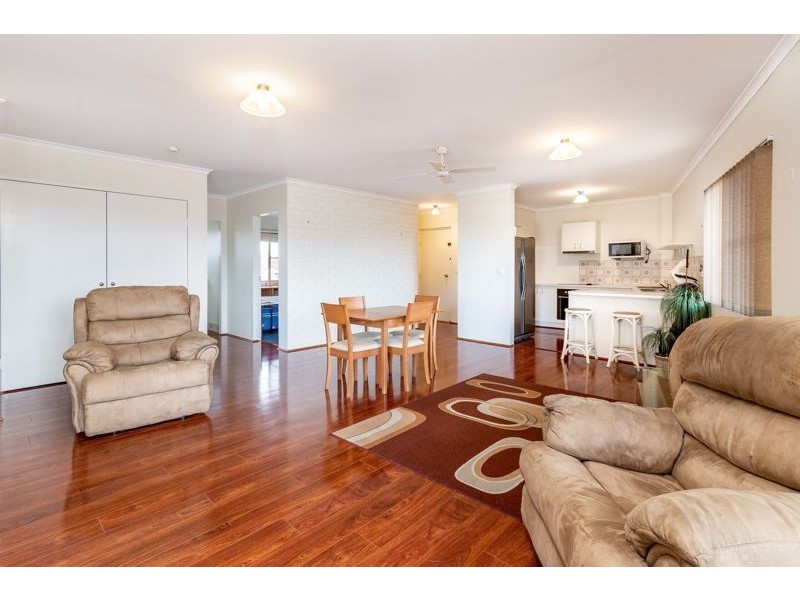 8/87 Sylvan Beach Esplanade, Bellara QLD 4507