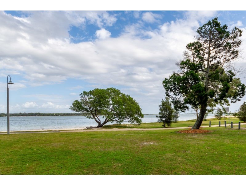 8/87 Sylvan Beach Esplanade, Bellara QLD 4507