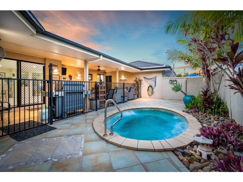 104 Marina Boulevard, Banksia Beach QLD 4507