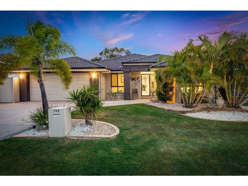 104 Marina Boulevard, Banksia Beach QLD 4507