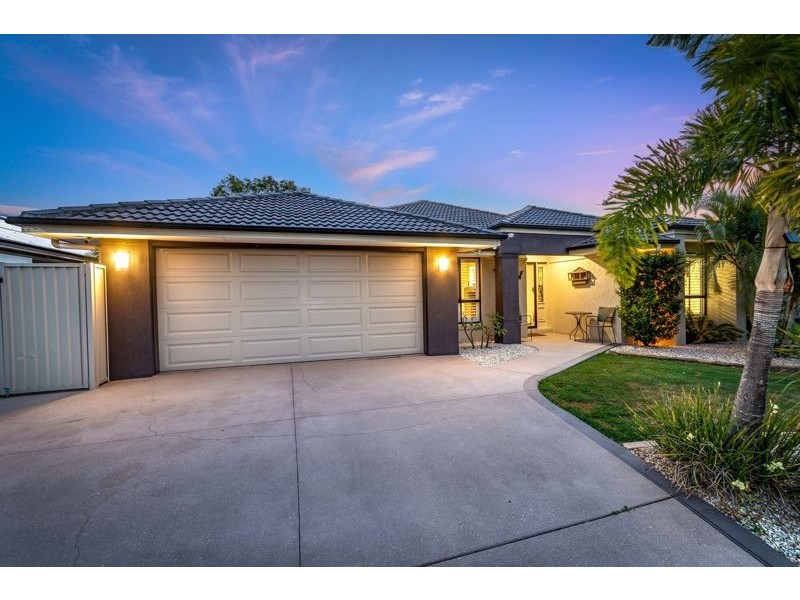 104 Marina Boulevard, Banksia Beach QLD 4507