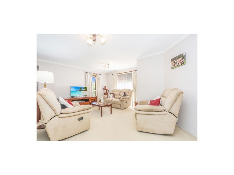 15 Trent Court, Sandstone Point QLD 4511