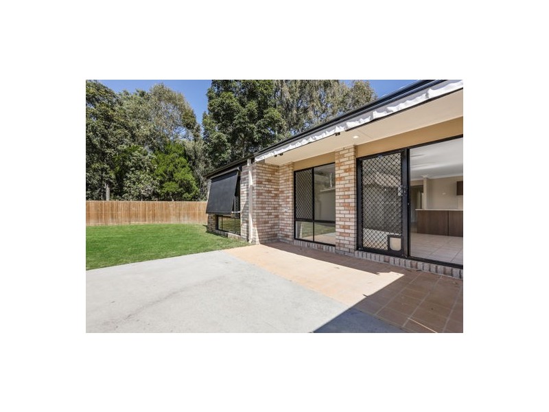 317 Bestmann Road, Sandstone Point QLD 4511