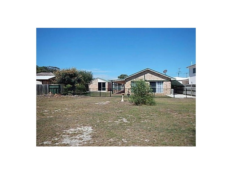 3 Eighth Avenue, Woorim QLD 4507