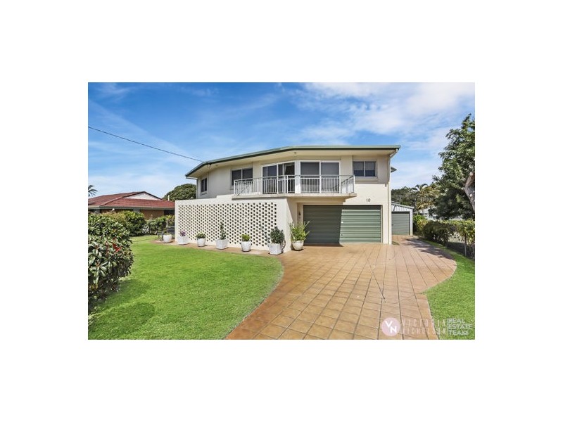 10 Brookes Crescent, Woorim QLD 4507