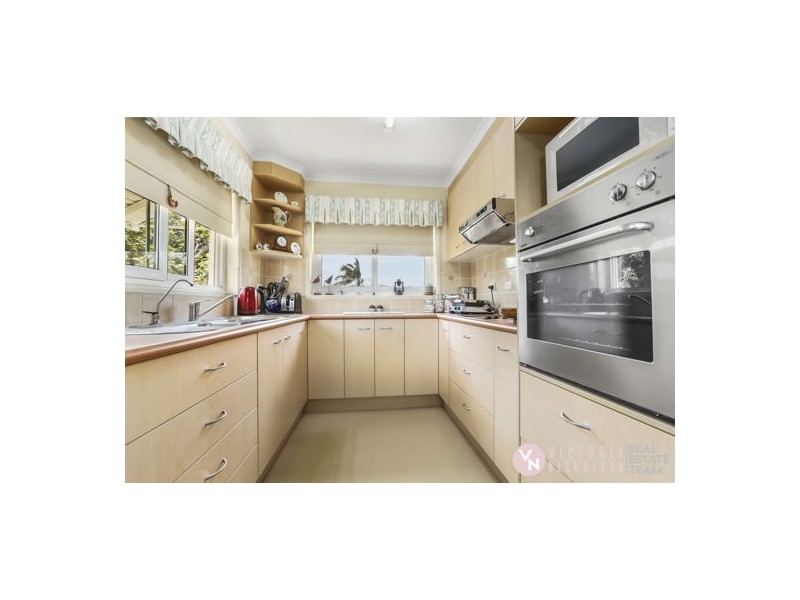 10 Brookes Crescent, Woorim QLD 4507