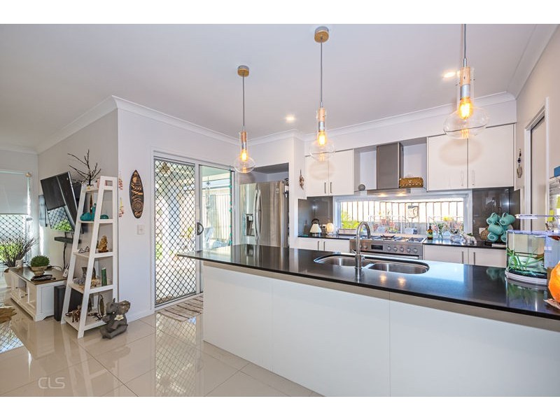 31 Bora Place, Ningi QLD 4511