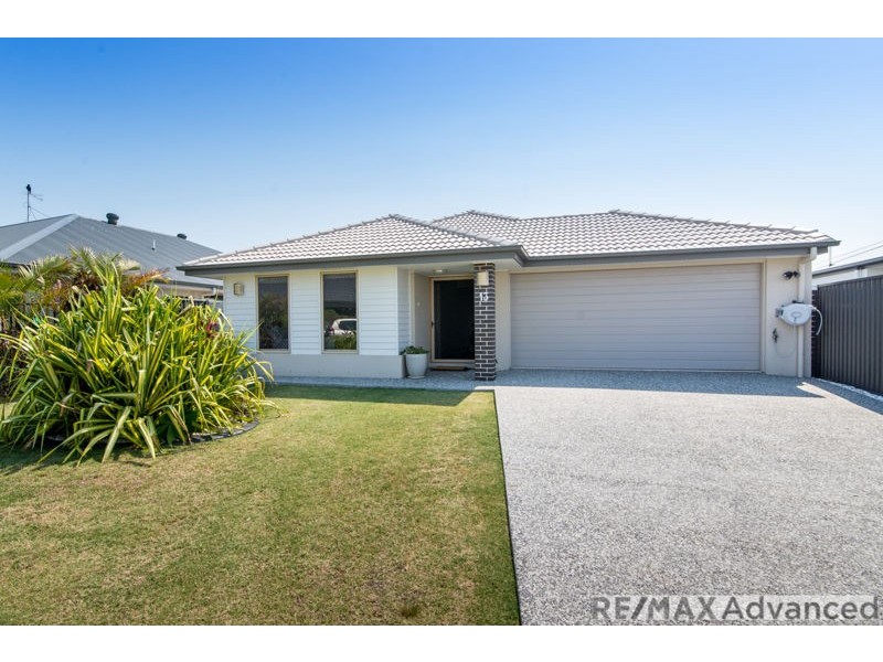 13 Beaufort Circuit, Banksia Beach QLD 4507