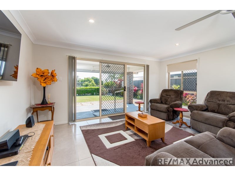 13 Beaufort Circuit, Banksia Beach QLD 4507