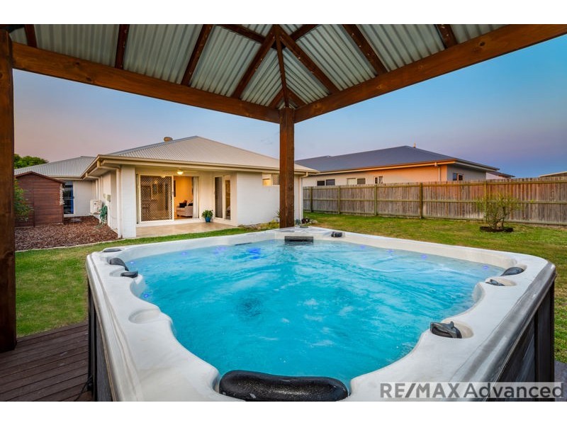 12 Honeymyrtle Street, Banksia Beach QLD 4507