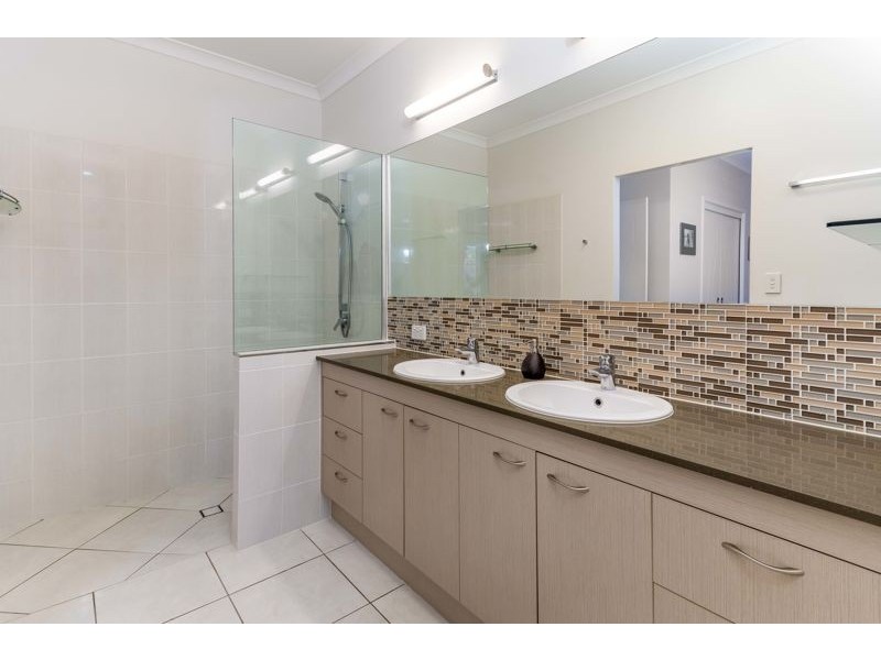 39 Blueberry Street, Banksia Beach QLD 4507
