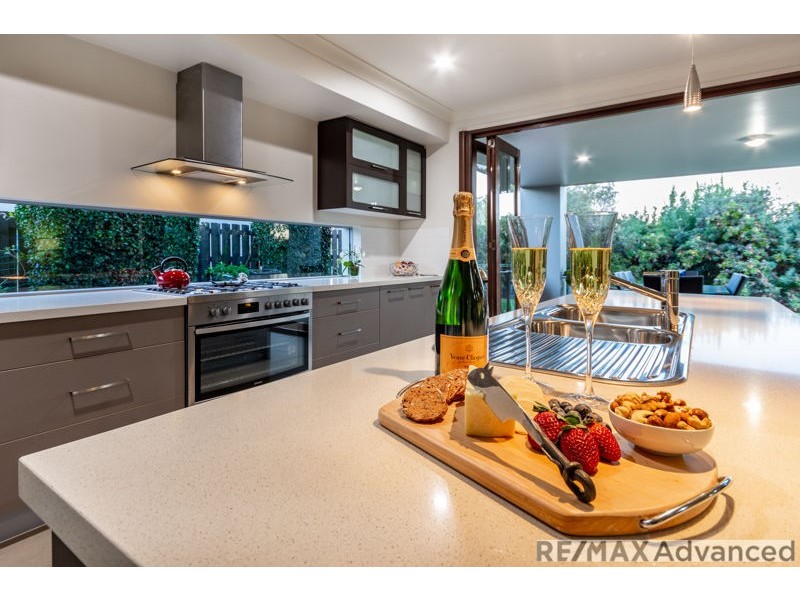 17 Dunebean Drive, Banksia Beach QLD 4507