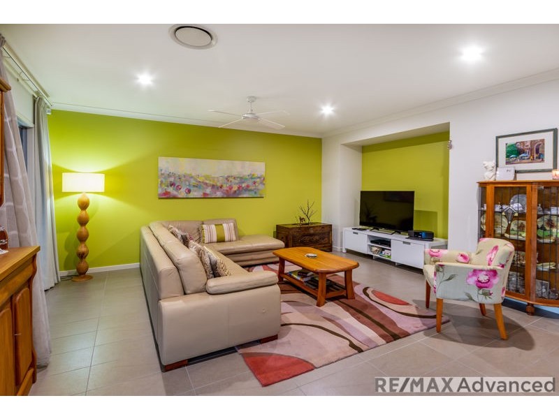 17 Dunebean Drive, Banksia Beach QLD 4507