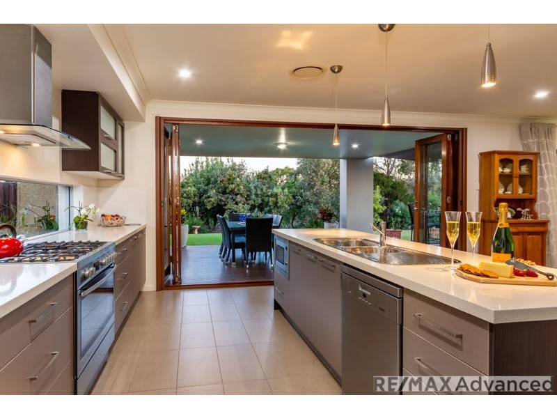 17 Dunebean Drive, Banksia Beach QLD 4507