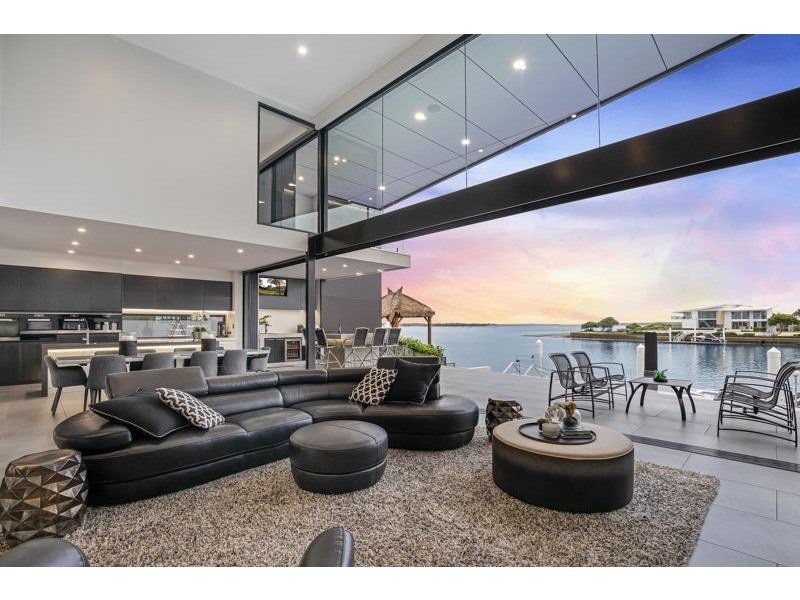 41 Seaside Drive, Banksia Beach QLD 4507