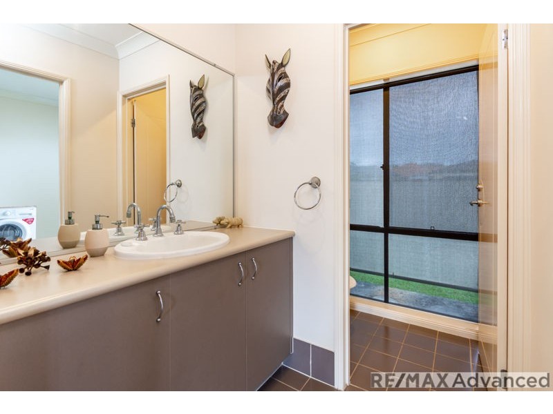 48 Mossman Way, Sandstone Point QLD 4511