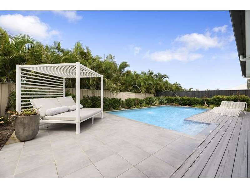 87 Freshwater Drive, Banksia Beach QLD 4507