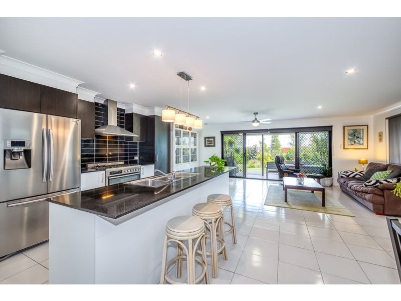 27 Honeymyrtle Street, Banksia Beach QLD 4507