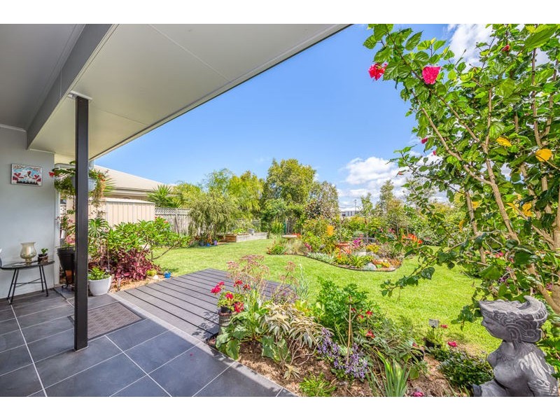 27 Honeymyrtle Street, Banksia Beach QLD 4507