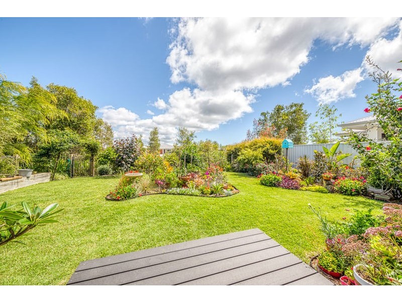 27 Honeymyrtle Street, Banksia Beach QLD 4507
