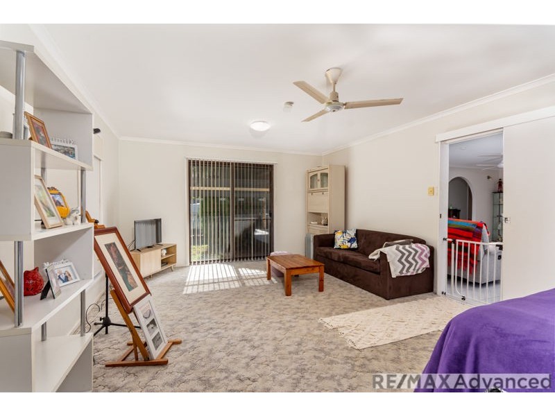 4 Captain Cook Drive, Banksia Beach QLD 4507