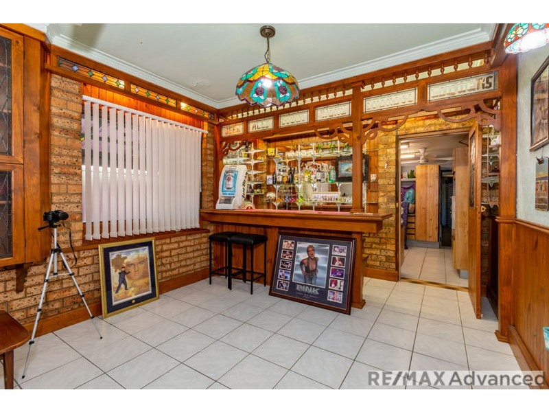 4 Captain Cook Drive, Banksia Beach QLD 4507