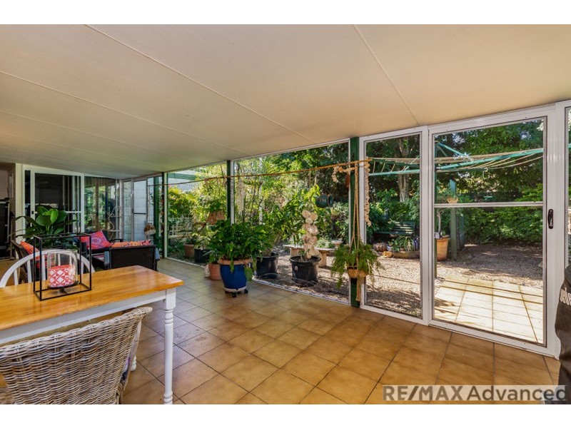 4 Captain Cook Drive, Banksia Beach QLD 4507