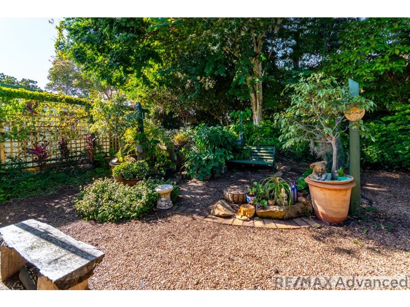 4 Captain Cook Drive, Banksia Beach QLD 4507